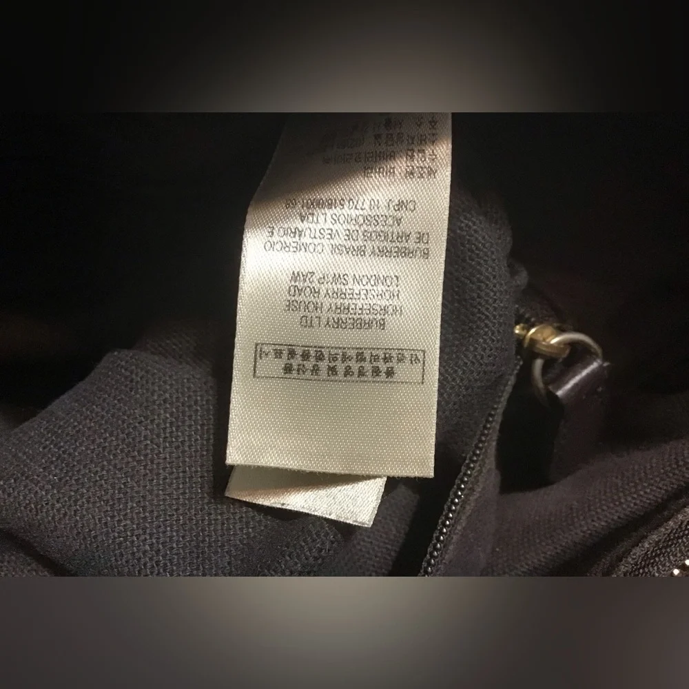 Burberry Bags - Picture 5 of 16